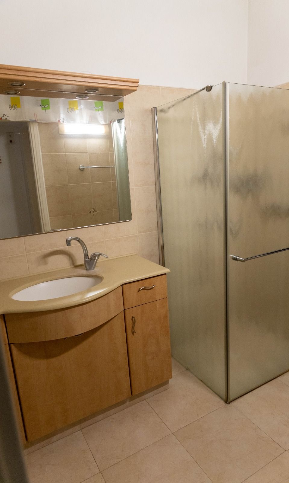 למכירה: 2.5 חדרים ברחוב התשעים ושלוש פתח תקווה